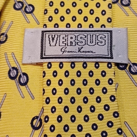 Authentic Versace Versus tie 👔 - Picture 4 of 6
